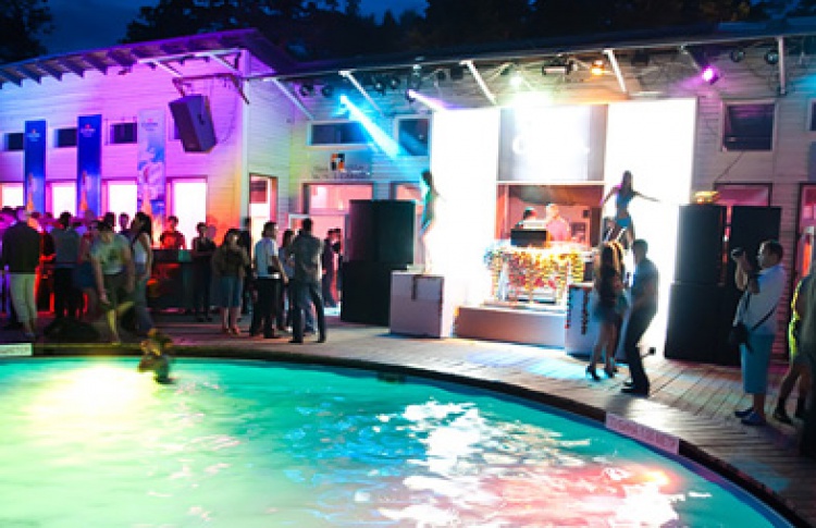 Показ круизных коллекций Jean Paul Knott и Irakli. DJs Slam, Djef, Dionis