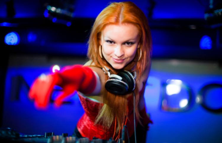 Sing & Play Beauty: Катрин Моро (live), DJs Портнов, Антон М