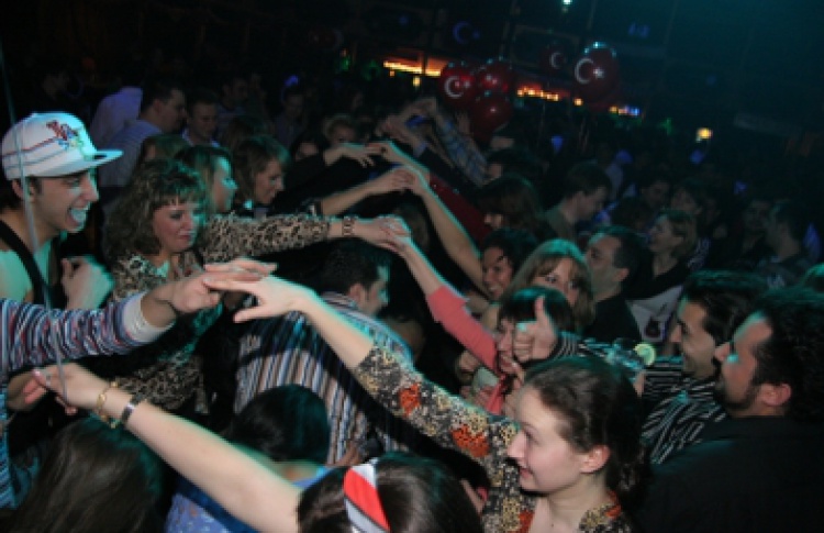 "Turkish Party 2009. Турецкая ночь": DJ Мошка