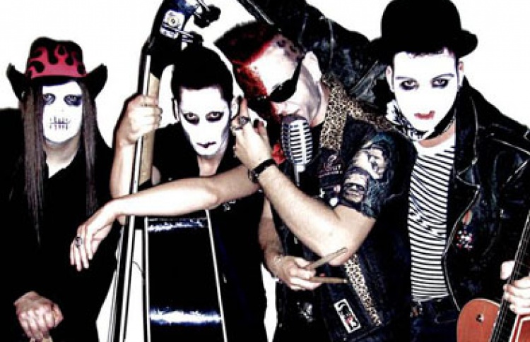 Bloodsucking Zombies From Outer Space (Австрия), Inside Me Dark, Barflies, Squix