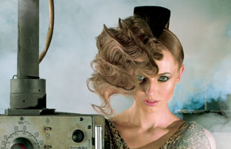 Открытый проект Hair.Fashion.Art: шоу-показ коллекции Весна/Лето 2010 "Роза Ветров/Wind Rose" от ESTEL Professional