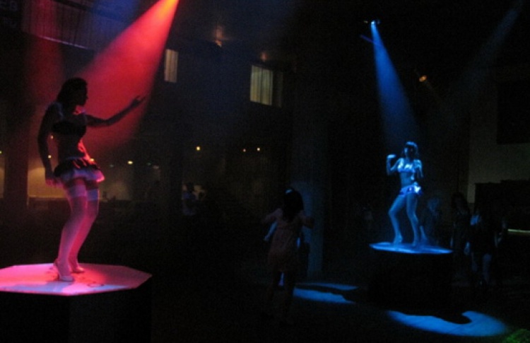 Go-go motion