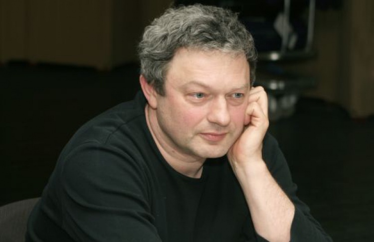 Русский народ любит деньги, с неба упавшие