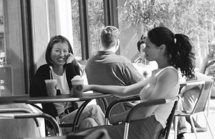 Кофейни Starbucks открывают летние веранды