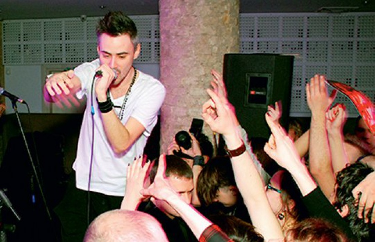 "Не верю": Anoraak (Франция), Tesla Boy (все - live), DJs Poko Cox, Тарас 3000, Eat My Beat Mr. Lensci, Кто DJ