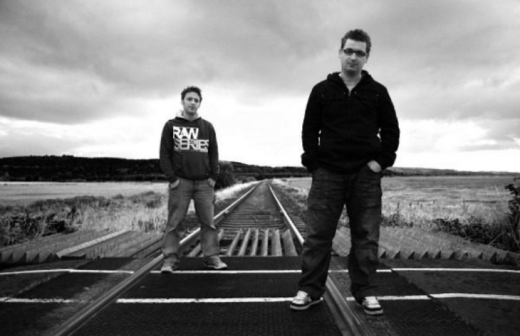 Loco & Jam (live), DJs Lloyd Reid (все - Великобритания), Max Bett, Compass-Vrubell
