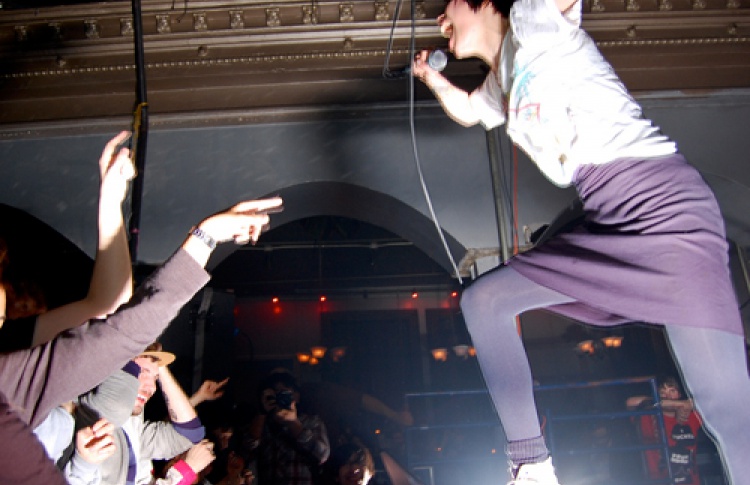 Новый альбом Crystal Castles