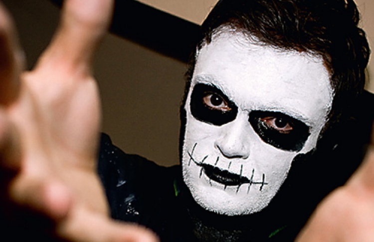 Zing Bar: Drums of Death (Великобритания), Exit Music, Russian Adults, Zing crew