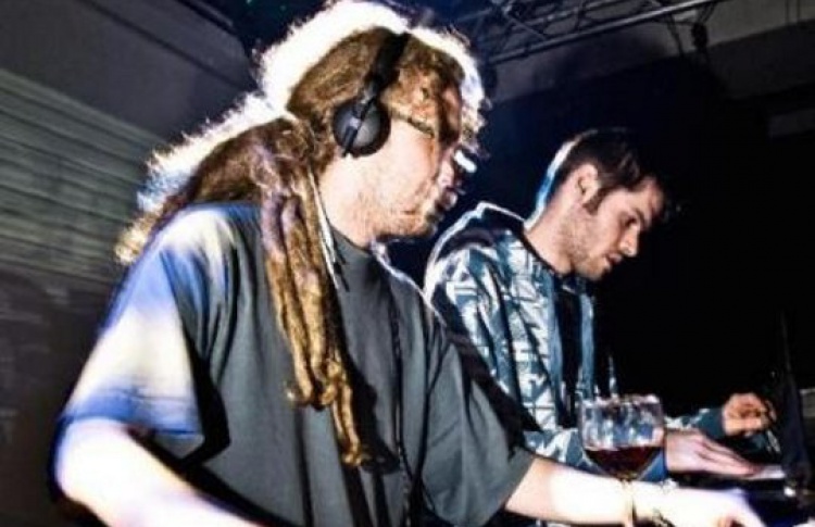 Bass my Ass: DJs Bar 9, Dub & Run (все - Великобритания), St. Rider, Benji, Faib