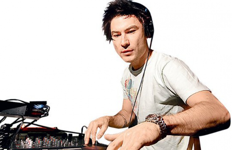 Clockwork Heads: DJs K (Канада), CWH