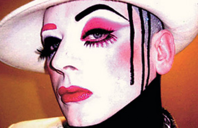 WhoZeFreaks?!: DJ Boy George (Великобритания)