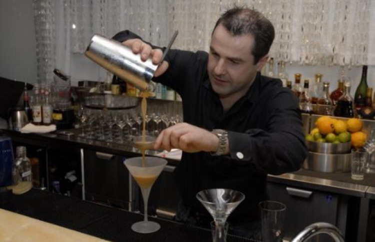 Ирландский бармен в Dream Bar