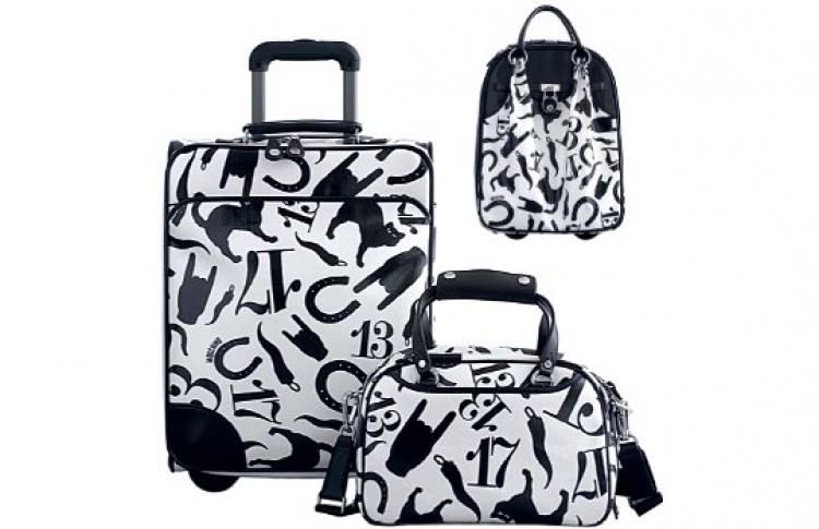 Багажная линия от Moschino