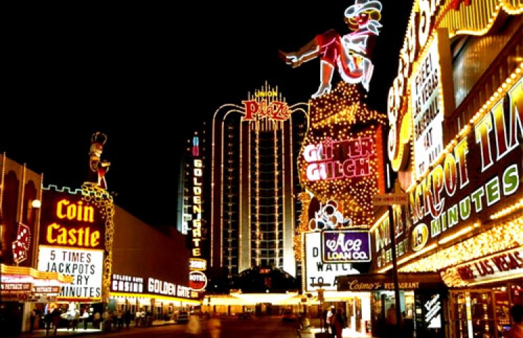 Vegas Nights. Новогодние праздники в баре "Гадкий Койот"