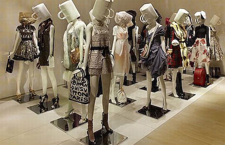 Louis Vuitton открывает в Москве выставку имени себя