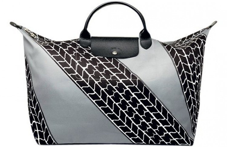 Переиздание Le Pliage
