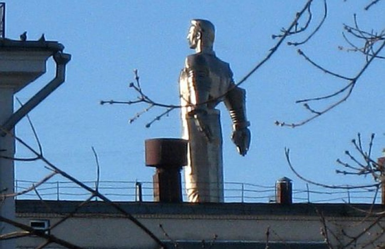Памятник Юрию Гагарину «исчез» c Ленинского проспекта