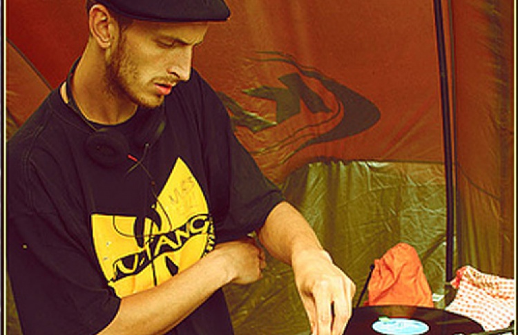 Первые Игры в Place в новом 2011. DJs Skot4, Chinemachine, Lady Jz