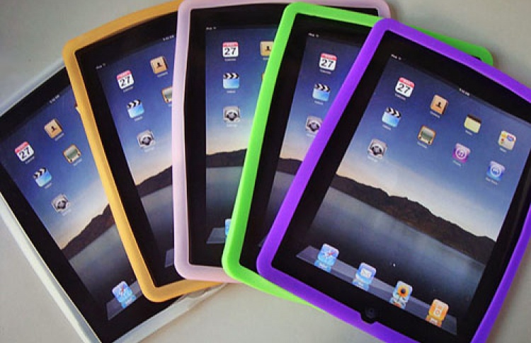 Покупайте одежду и выигрывайте IPad