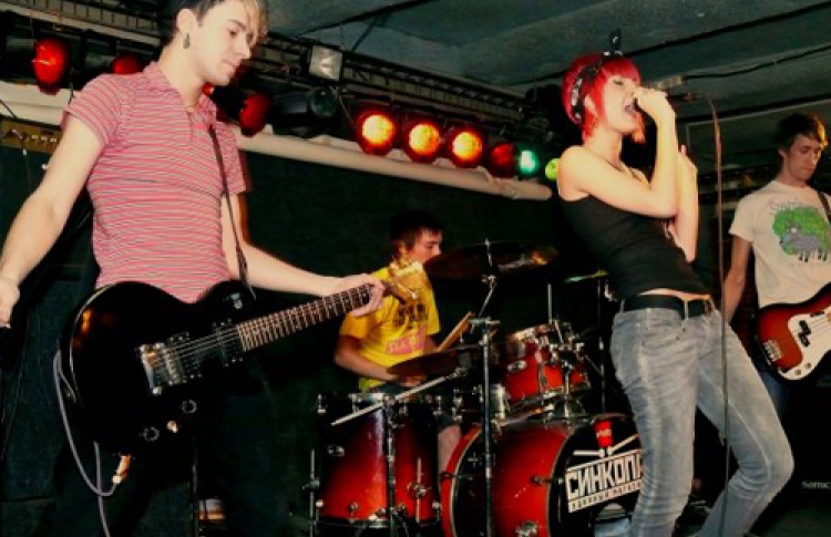 Old New Year Party! Kirov, Scarlet Pills