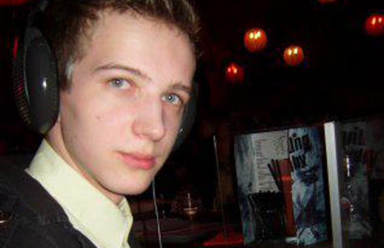 DJs Insomniac (электропанк), Lench (синтипоп)