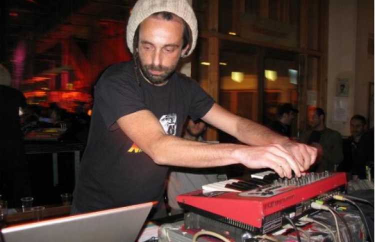 DJ Альден Тайрел