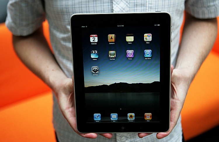 iPad поступит в продажу в пятницу