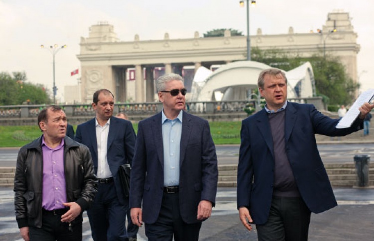 А ты доволен нашим мэром?
