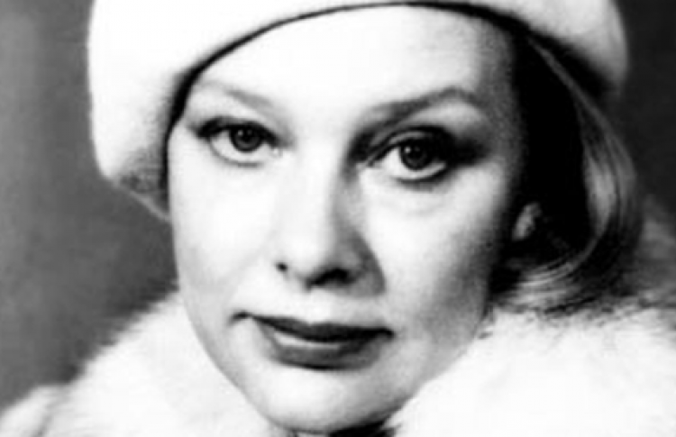Людмила Савельева