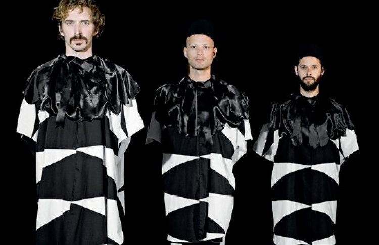 WhoMadeWho