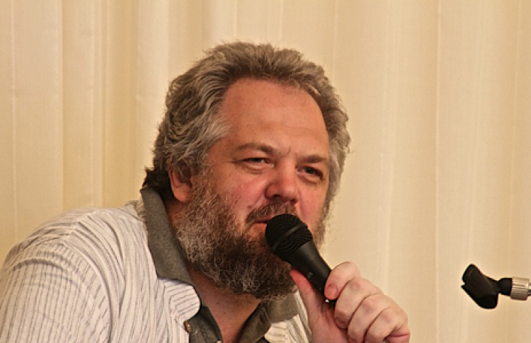 Михаил Бутов