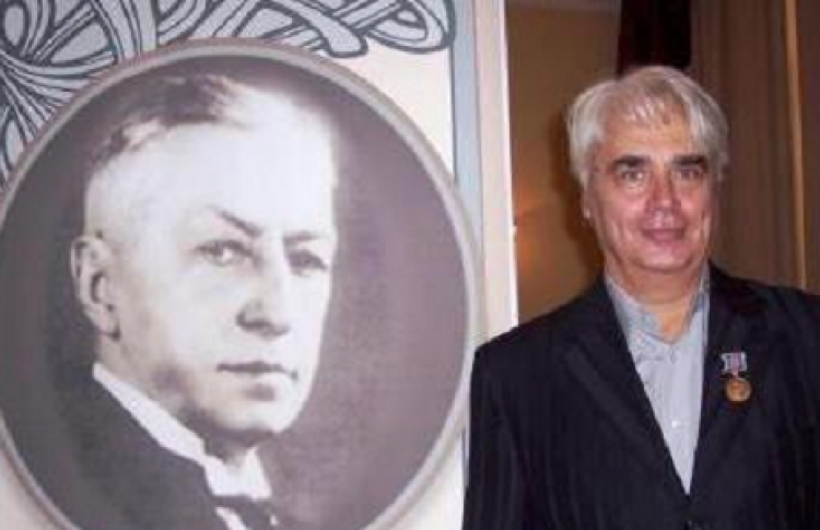 Борис Евсеев