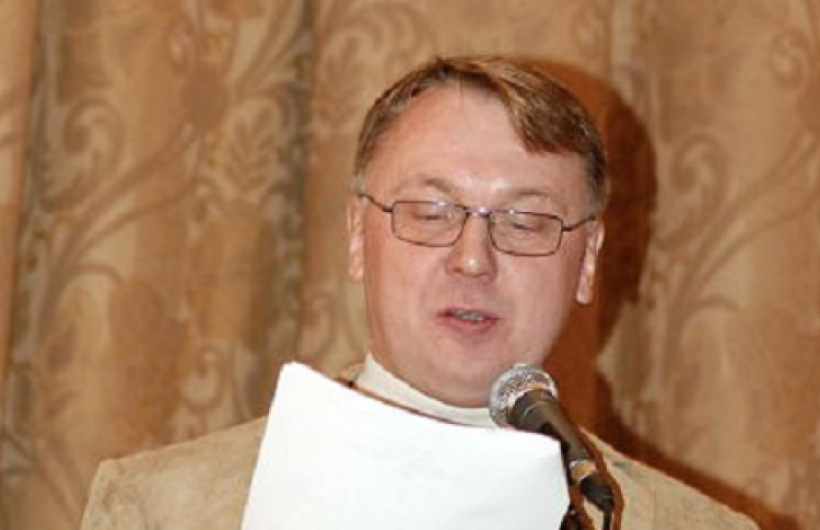 Александр Бачило