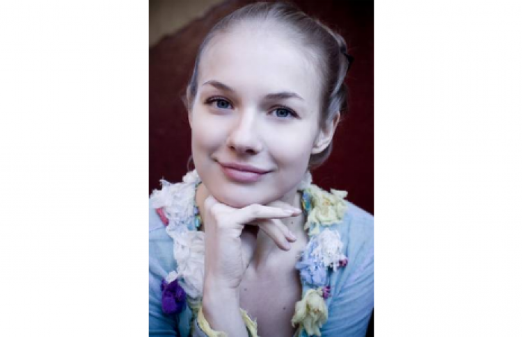 Елена Кутырева