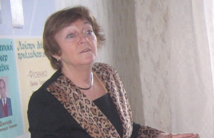 Людмила Сурова