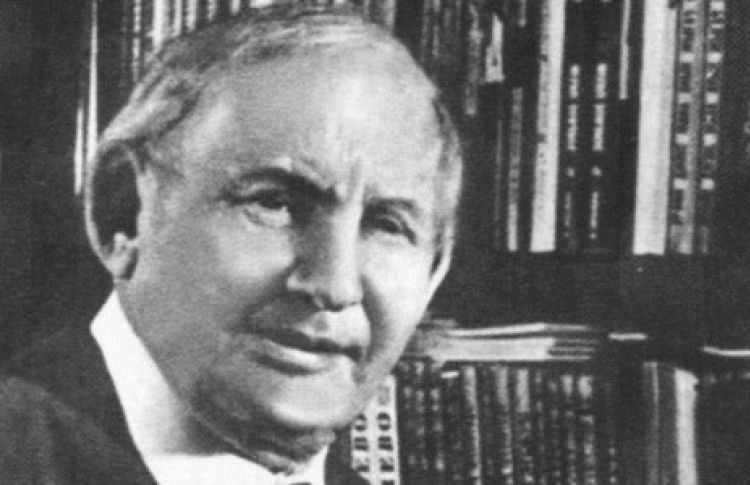 Александр Волков