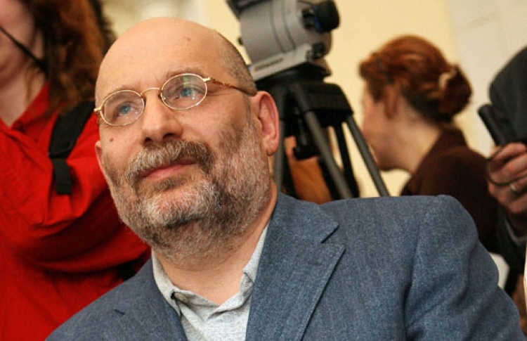 Политика выбила меня из фандоринского седла