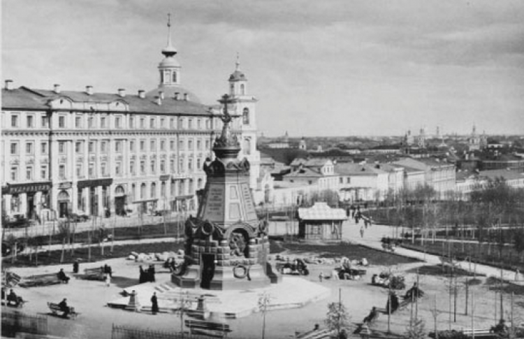 Храмы-памятники в Москве