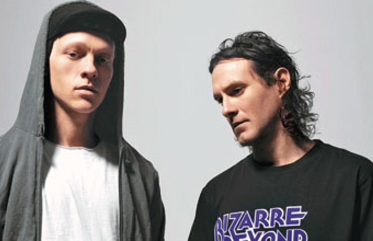 Джеймс Лавель (UNKLE)