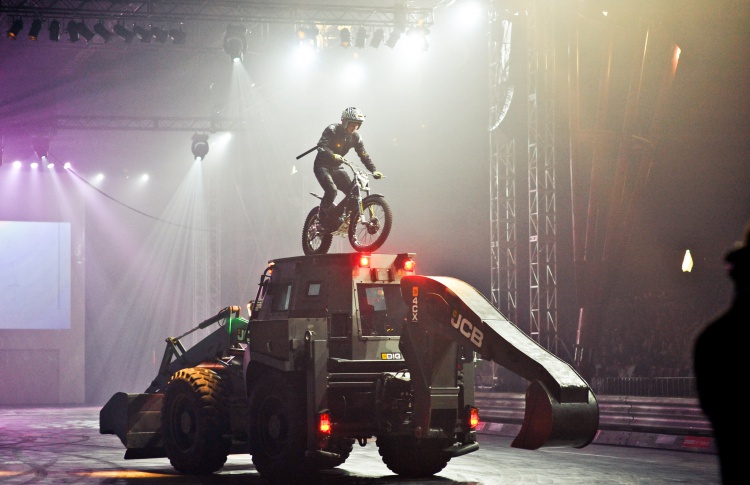 Time Out Москва разыграл 20 билетов на шоу TOP GEAR LIVE
