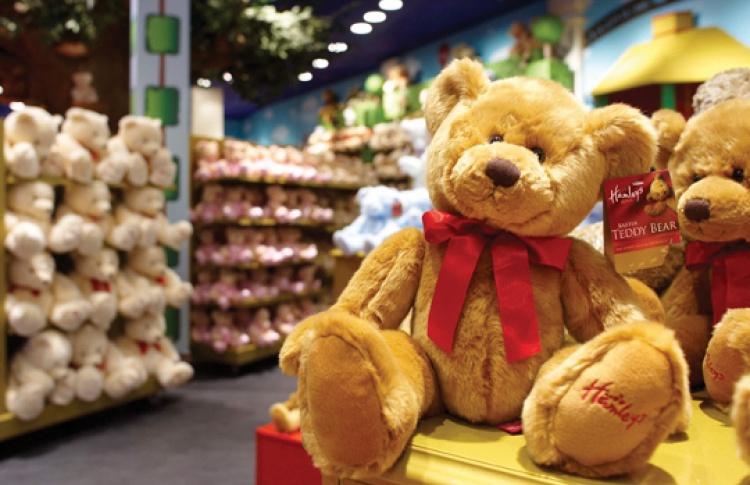 В «Европейском» открылся магазин игрушек Hamleys