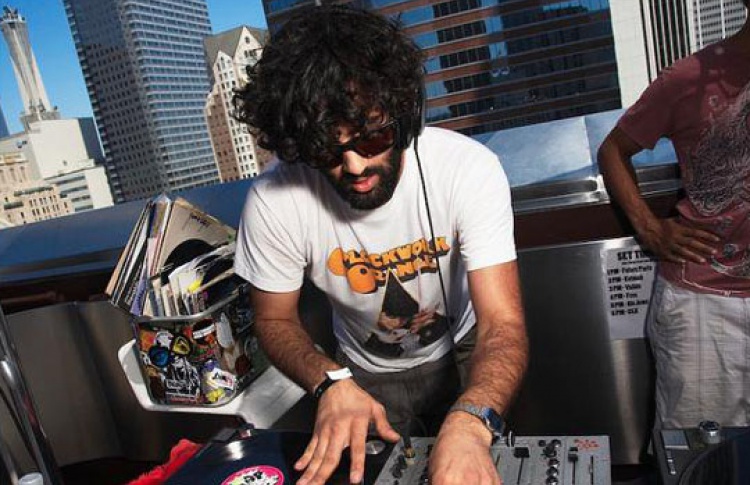 «Obey Radio»