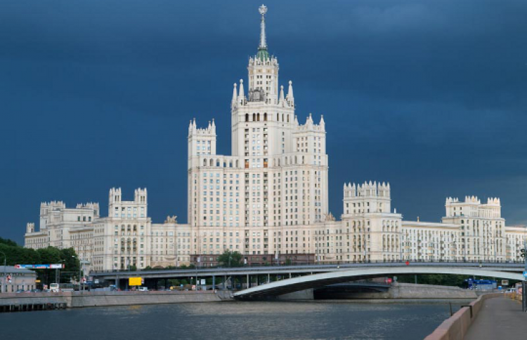 Досье на «семь сестер»