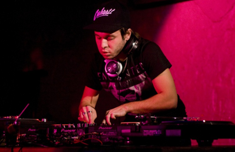 Creamparty: DJs Intelligent Manners, RBE, A.B.S.T.R.A, Astronaft, ELN, Bazil
