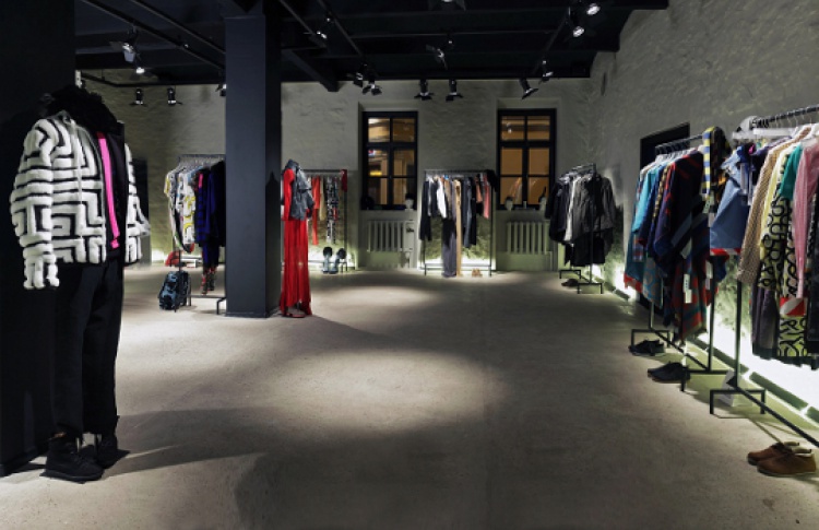 Скидки до 50% в AIR Fashion Store