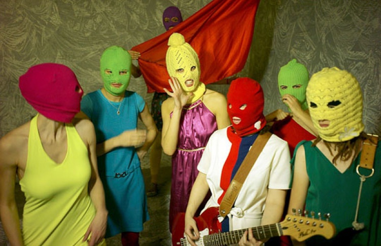 Pussy Riot выдвинуты на премию Кандинского