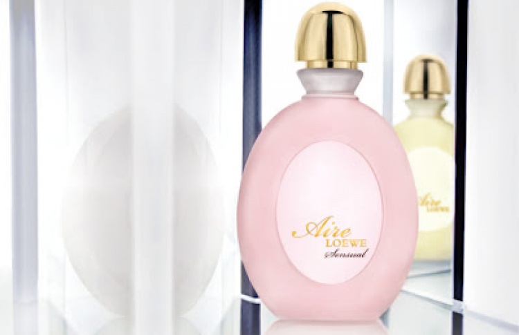 Попробуйте на себе чувственный аромат лета от Loewe - "Aire Sensual"