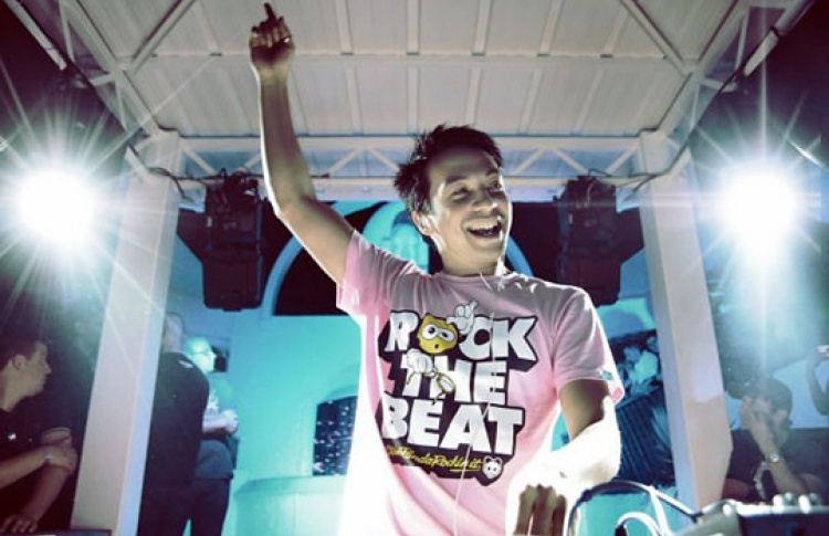 DJs Джеймс Забиела, Laidback Luke, Hardwell
