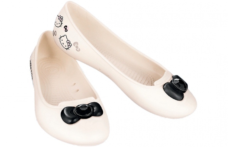 В Crocs Studio действуют скидки до 80%
