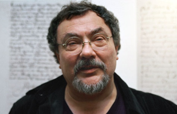 Виталий Комар
